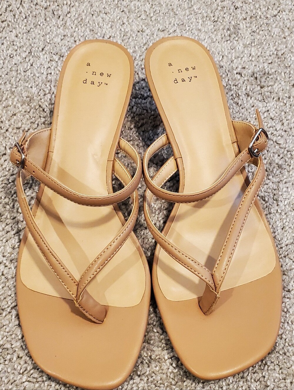 Women’s Tan Strappy Thong Sandals Size 9.5